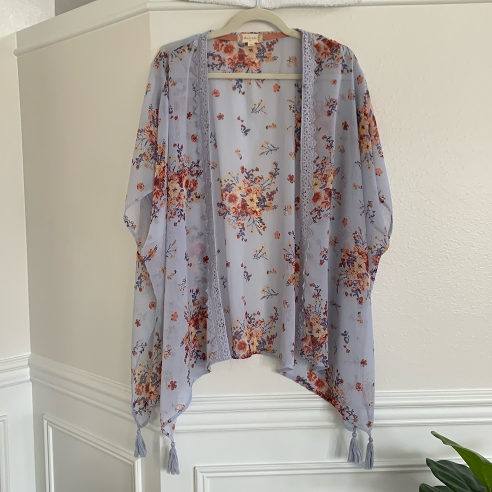 Altar’d State floral sheer oversized kimono, size XS